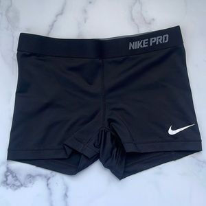 Medium Nike Pro Spandex